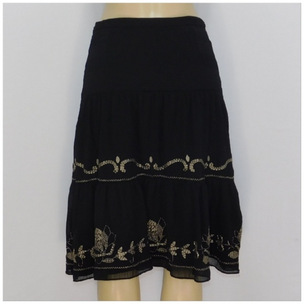 ANN TAYLOR LOFT, 3 Tiered, Crinkled Skirt, 34" - Picture 3 of 8